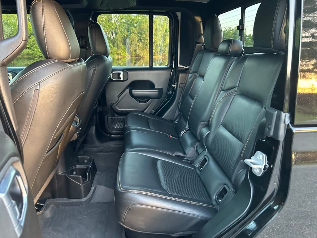 Used 2024 Jeep Gladiator Sport image 13