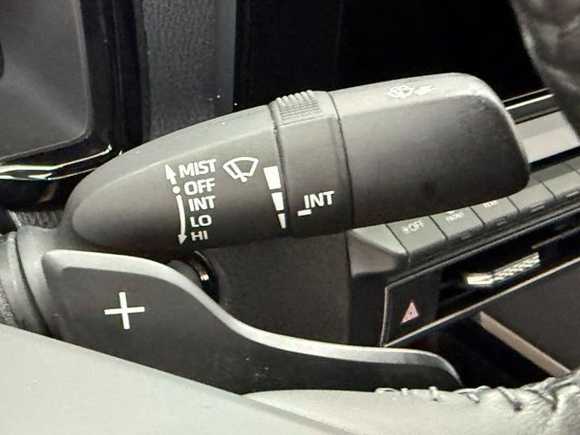 Used 2025 Toyota Camry XSE FWD image 13