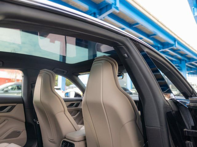 New 2025 Porsche Taycan 4S image 41