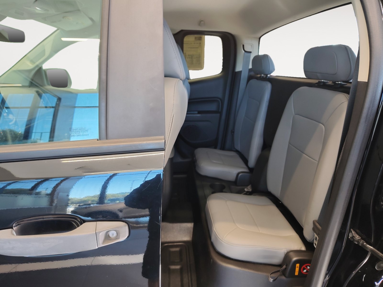 Used 2021 Chevrolet Colorado W/T w/ WT Convenience Package RWD image 23