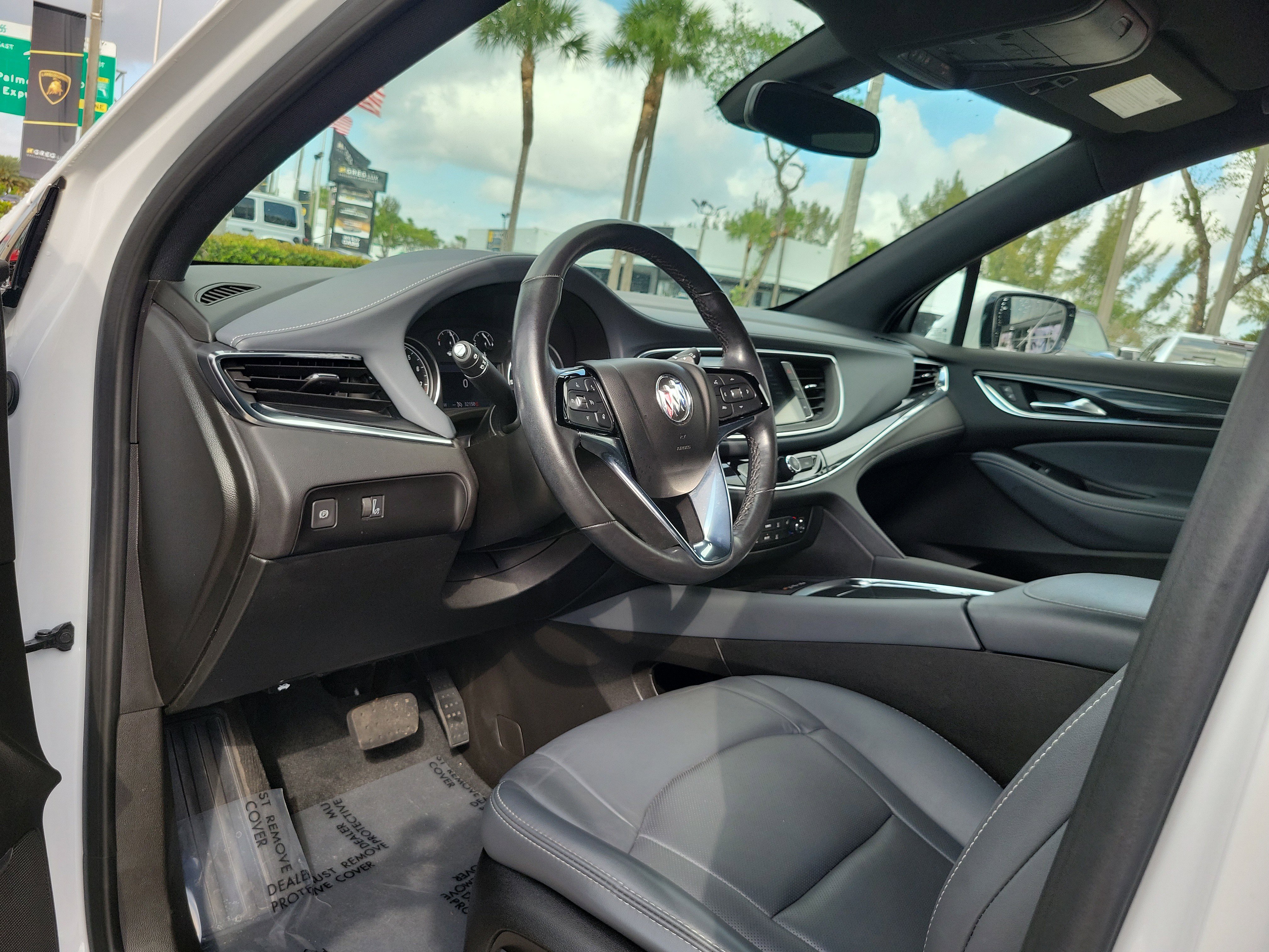 Used 2023 Buick Enclave Essence w/ Sport Touring Edition image 16