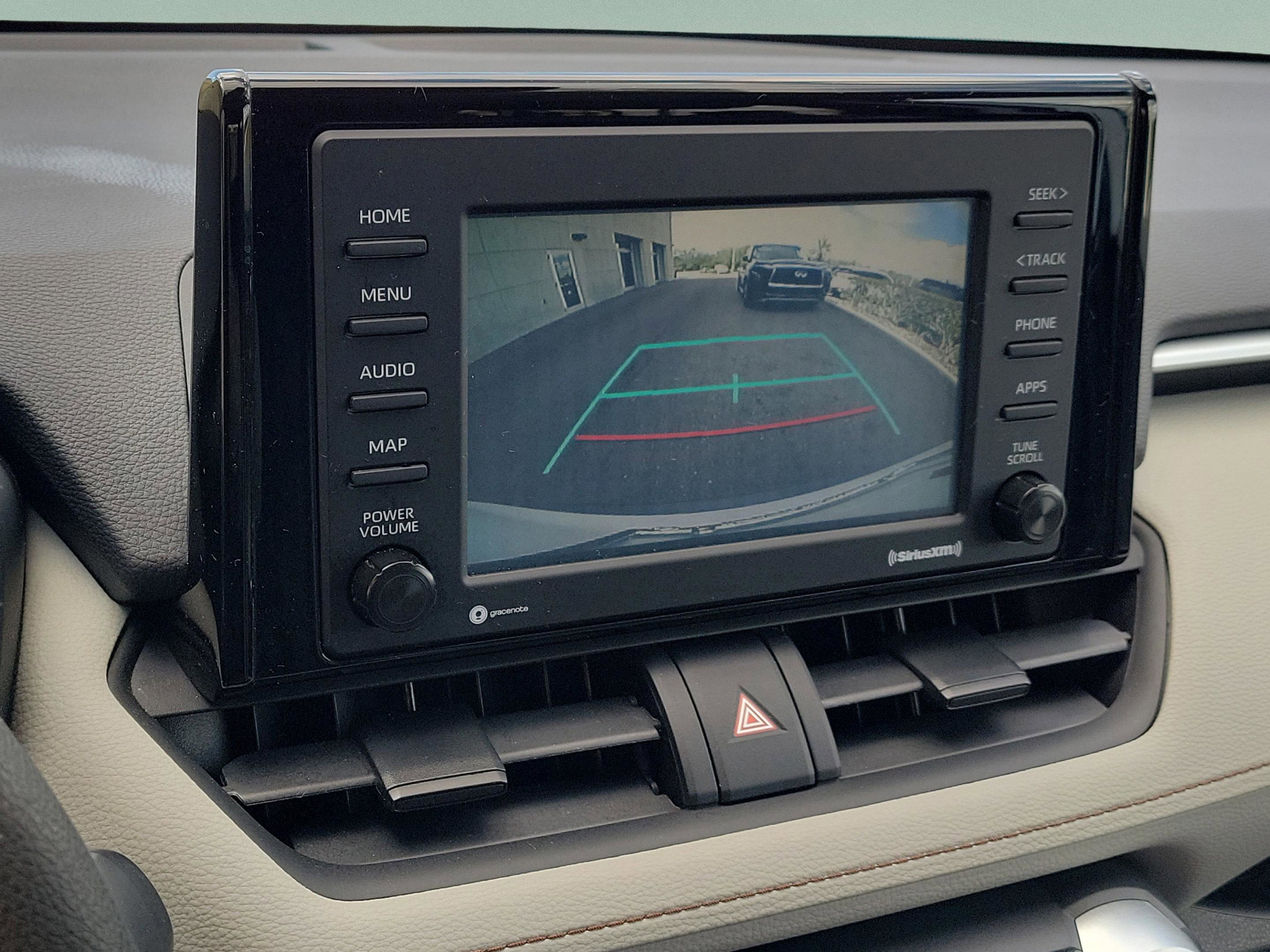 Used 2020 Toyota RAV4 XLE image 17