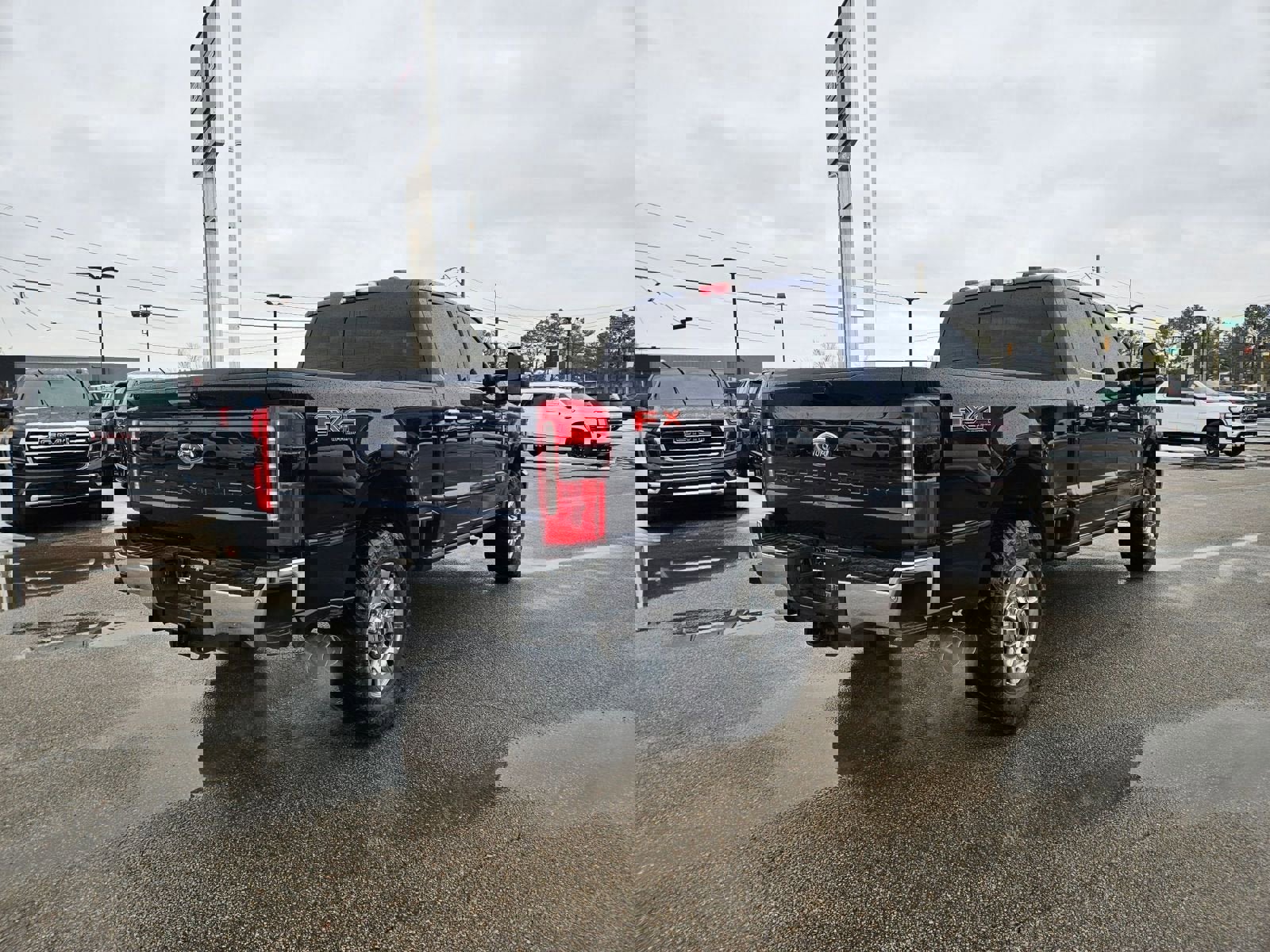 Used 2024 Ford F250 Lariat w/ Chrome Package image 38