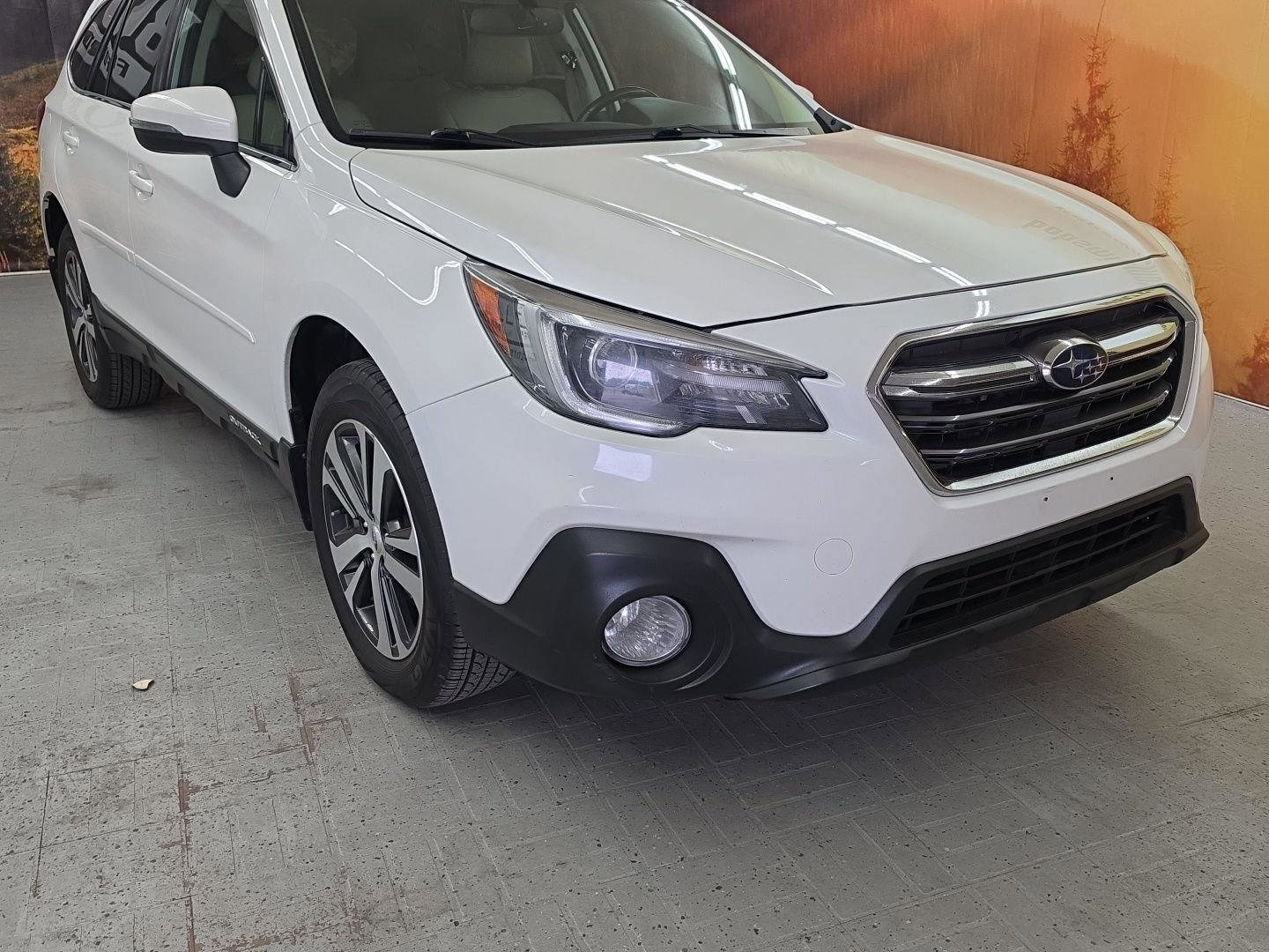 Used 2018 Subaru Outback 3.6R Limited w/ Popular Package #2 image 1