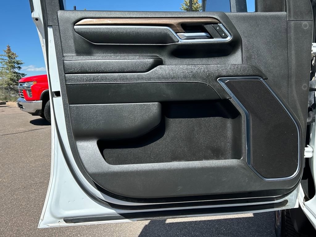 Used 2024 Chevrolet Silverado 2500 LT image 31