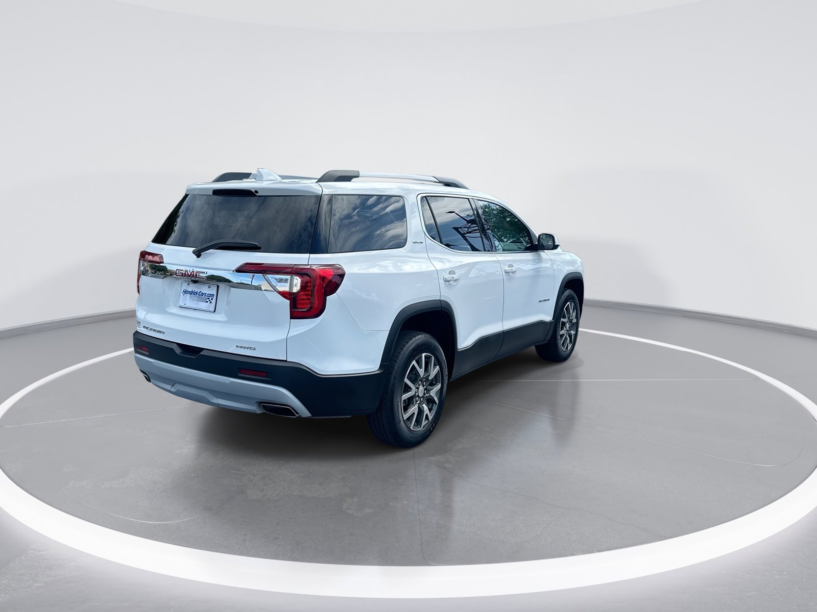 Used 2023 GMC Acadia SLE w/ Driver Convenience Package AWD/4WD image 9