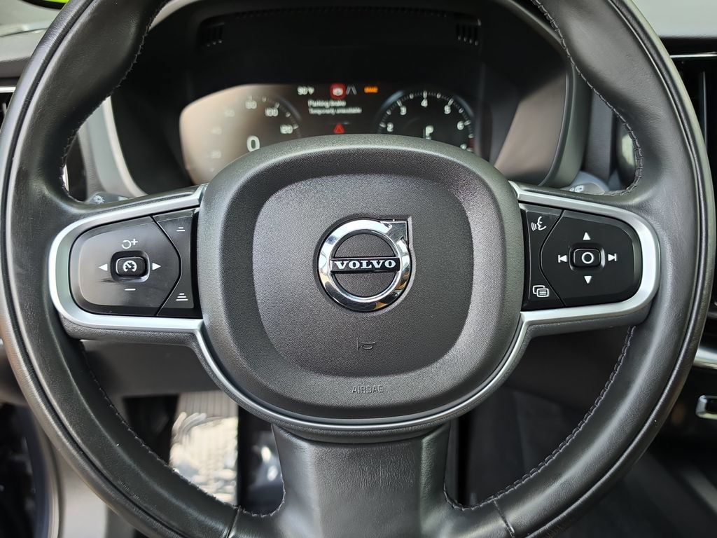 Used 2020 Volvo XC60 T5 Momentum AWD/4WD image 12