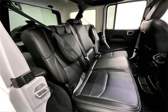 Used 2021 Jeep Wrangler Unlimited Sahara image 22