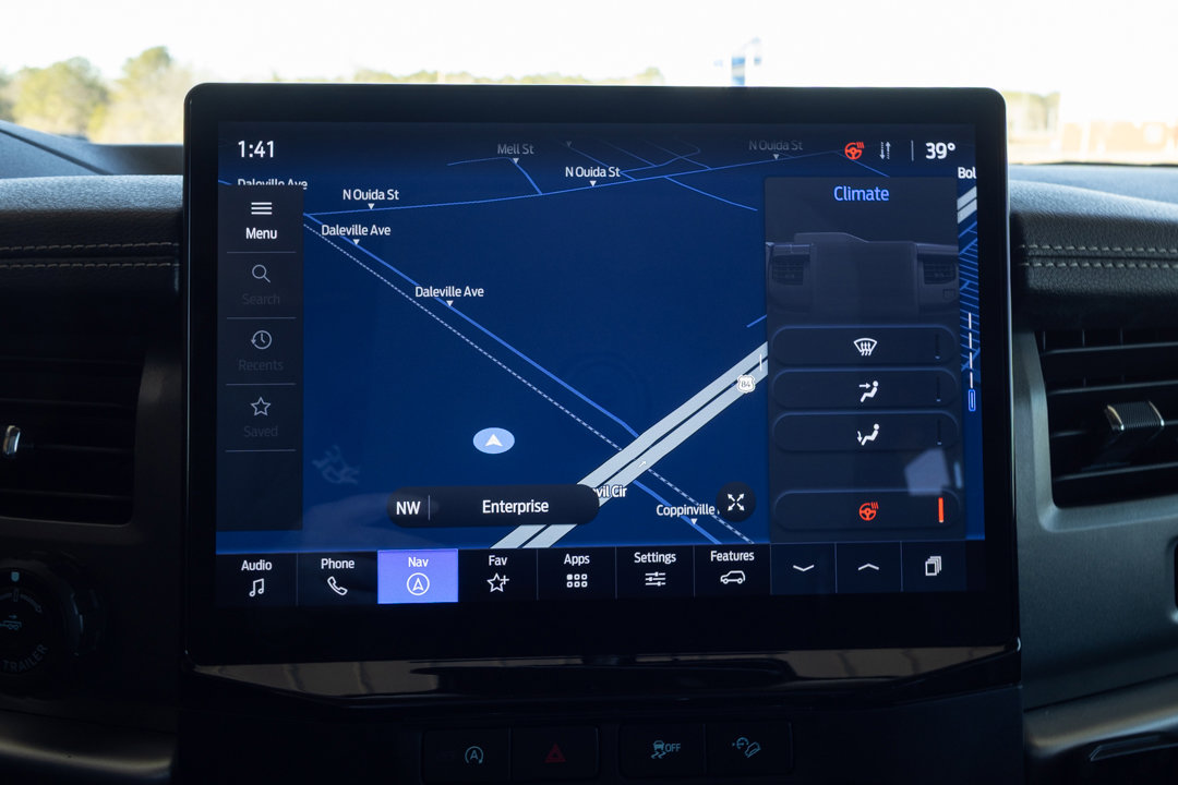 Used 2024 Ford Expedition XLT image 18