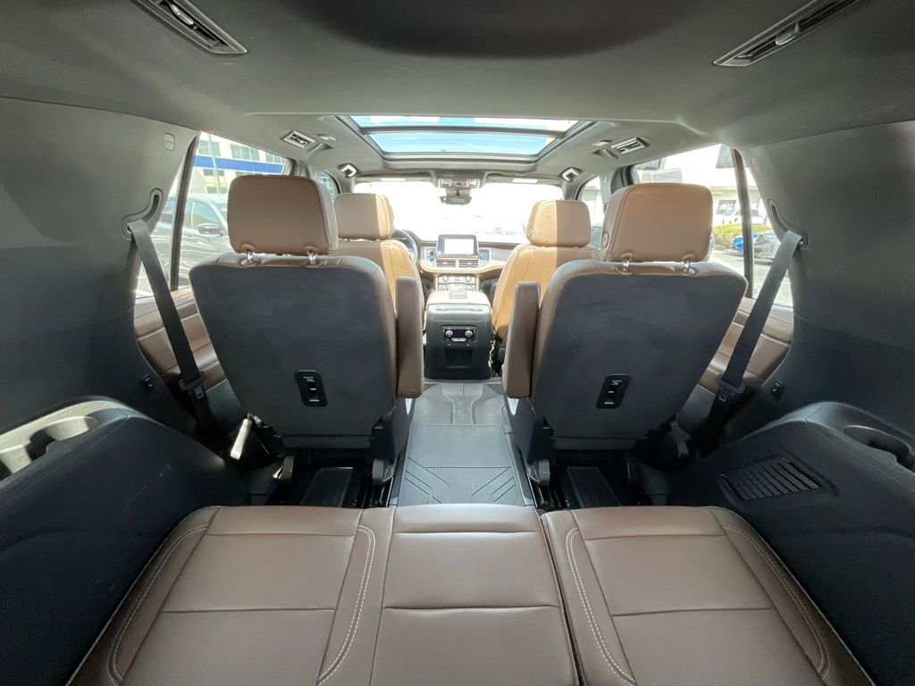 Used 2023 Chevrolet Tahoe High Country AWD/4WD image 25