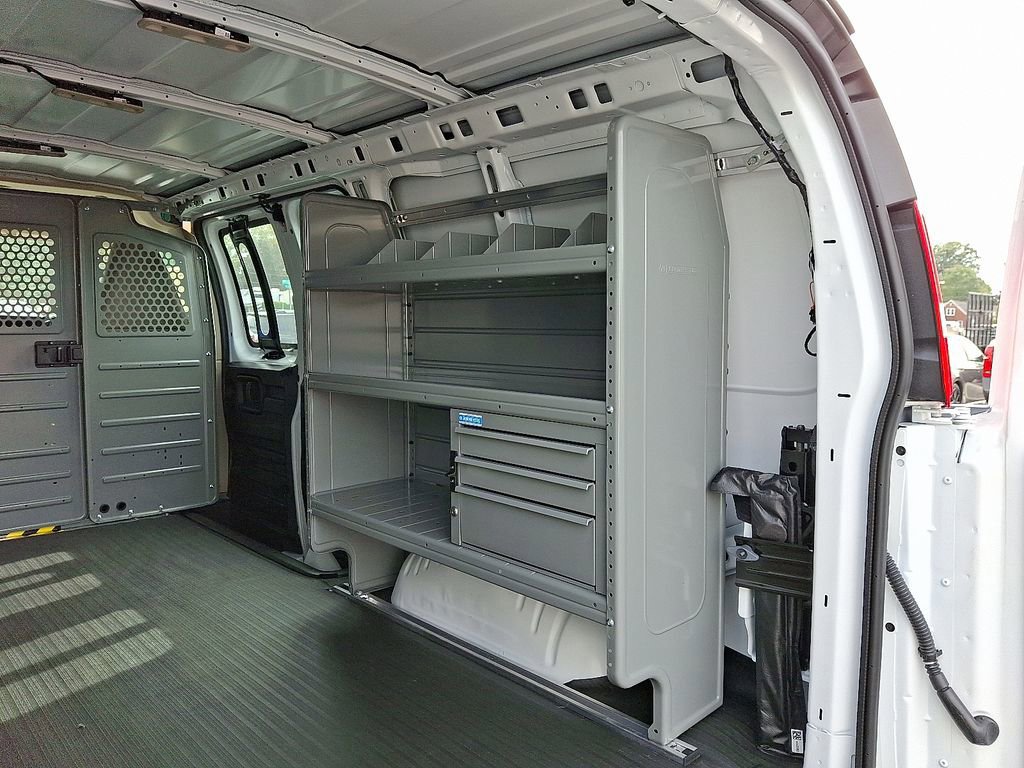 New 2025 Chevrolet Express 3500 w/ Driver Convenience Package image 9