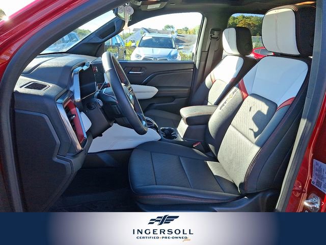 Used 2024 GMC Canyon AT4X image 17