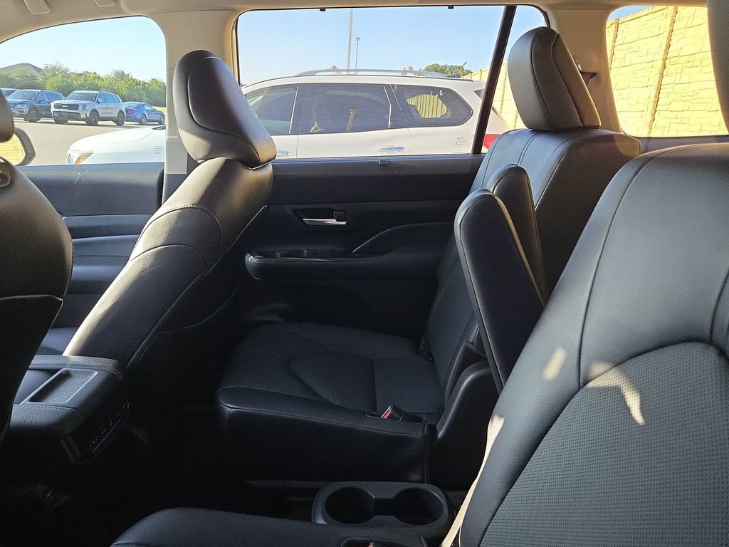 Used 2024 Toyota Grand Highlander FWD image 22
