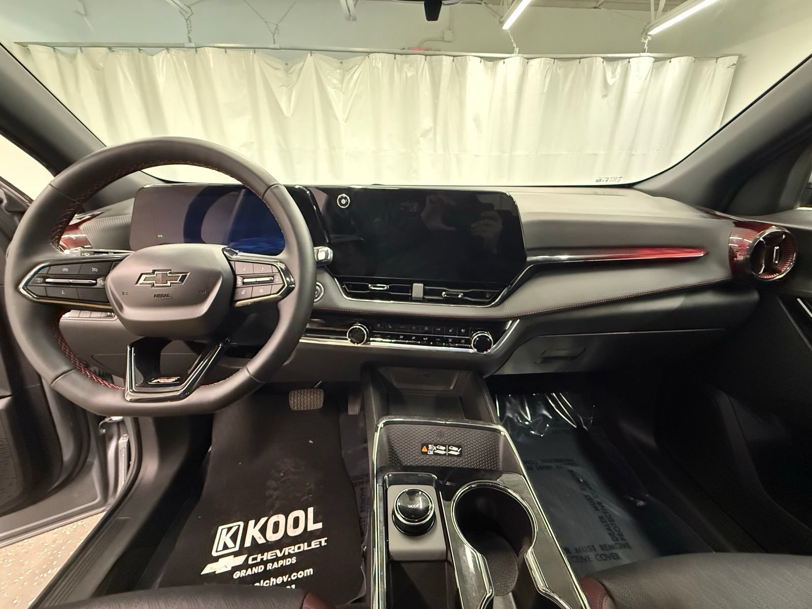 Used 2025 Chevrolet Equinox RS w/ Convenience Package III AWD/4WD image 17