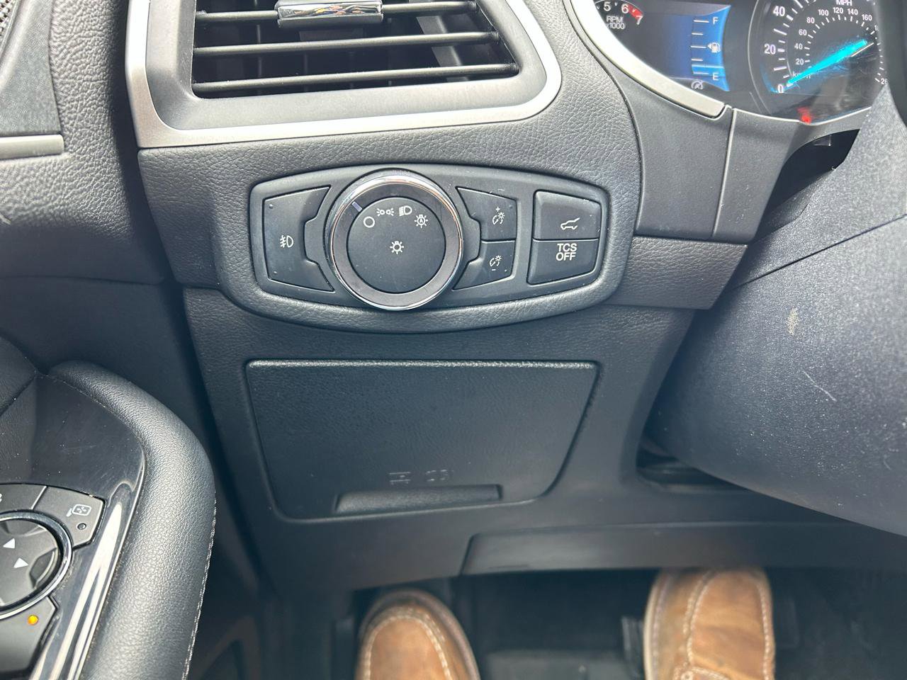 Used 2019 Ford Edge SEL w/ Equipment Group 201A image 28