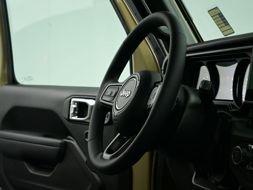Used 2025 Jeep Gladiator Willys image 65