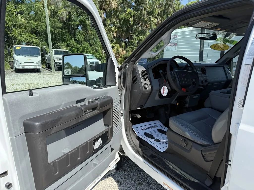 Used 2014 Ford F450 XL w/ Power Equipment Group image 22