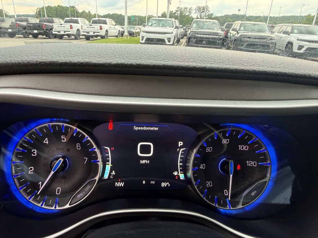 New 2027 Chrysler Pacifica Limited w/ S Appearance Package FWD image 15