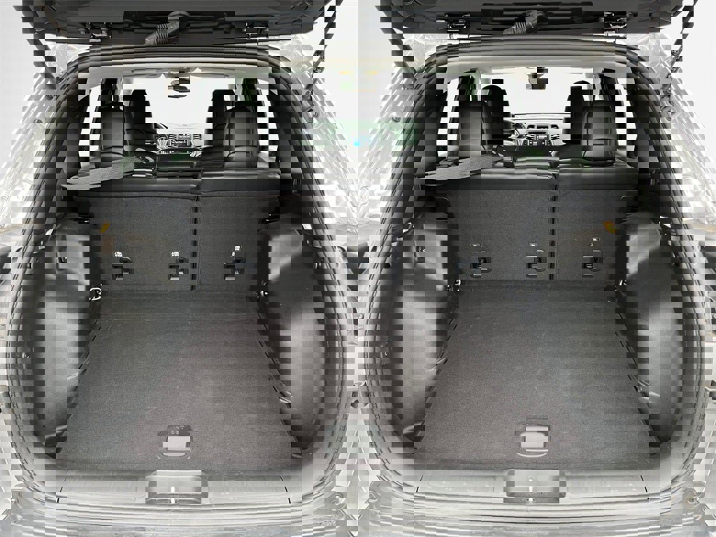 Used 2021 Jeep Cherokee Latitude Lux w/ Comfort/Convenience Group image 25