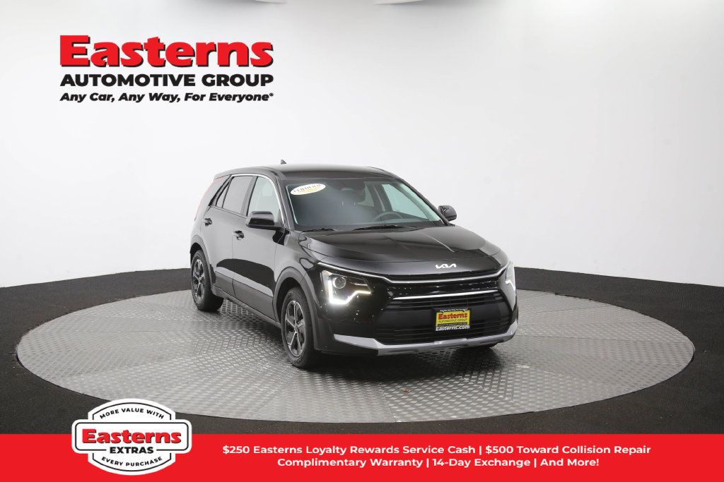 Used 2025 Kia Niro LX FWD image 49