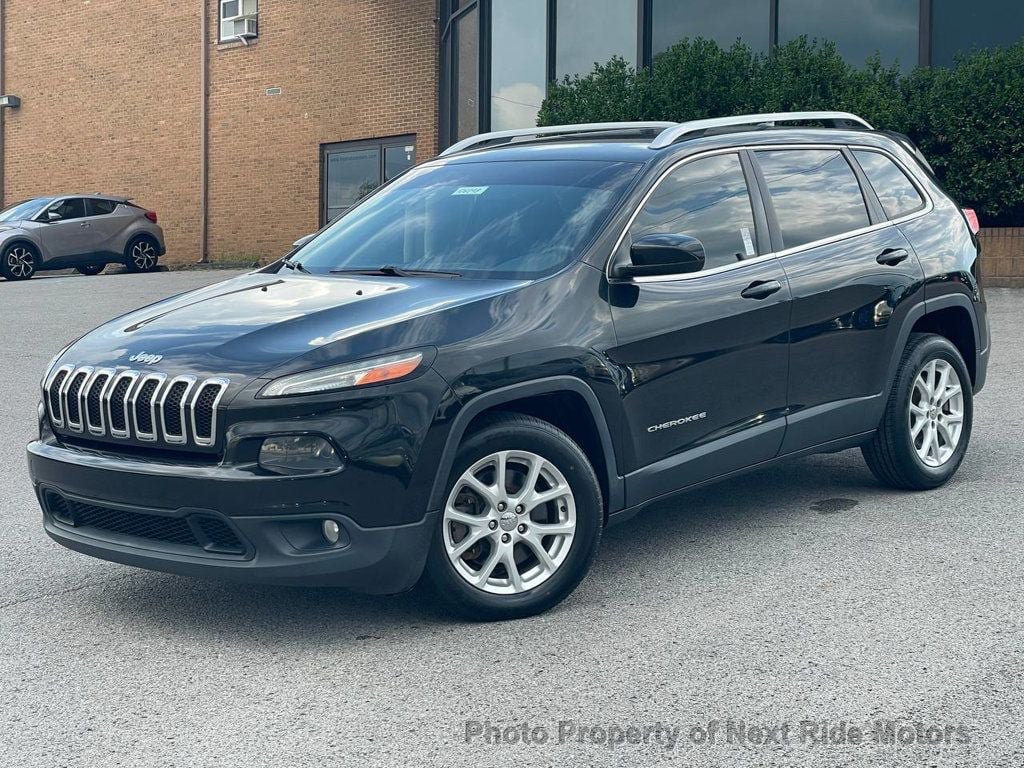 Used 2014 Jeep Cherokee Latitude FWD image 31