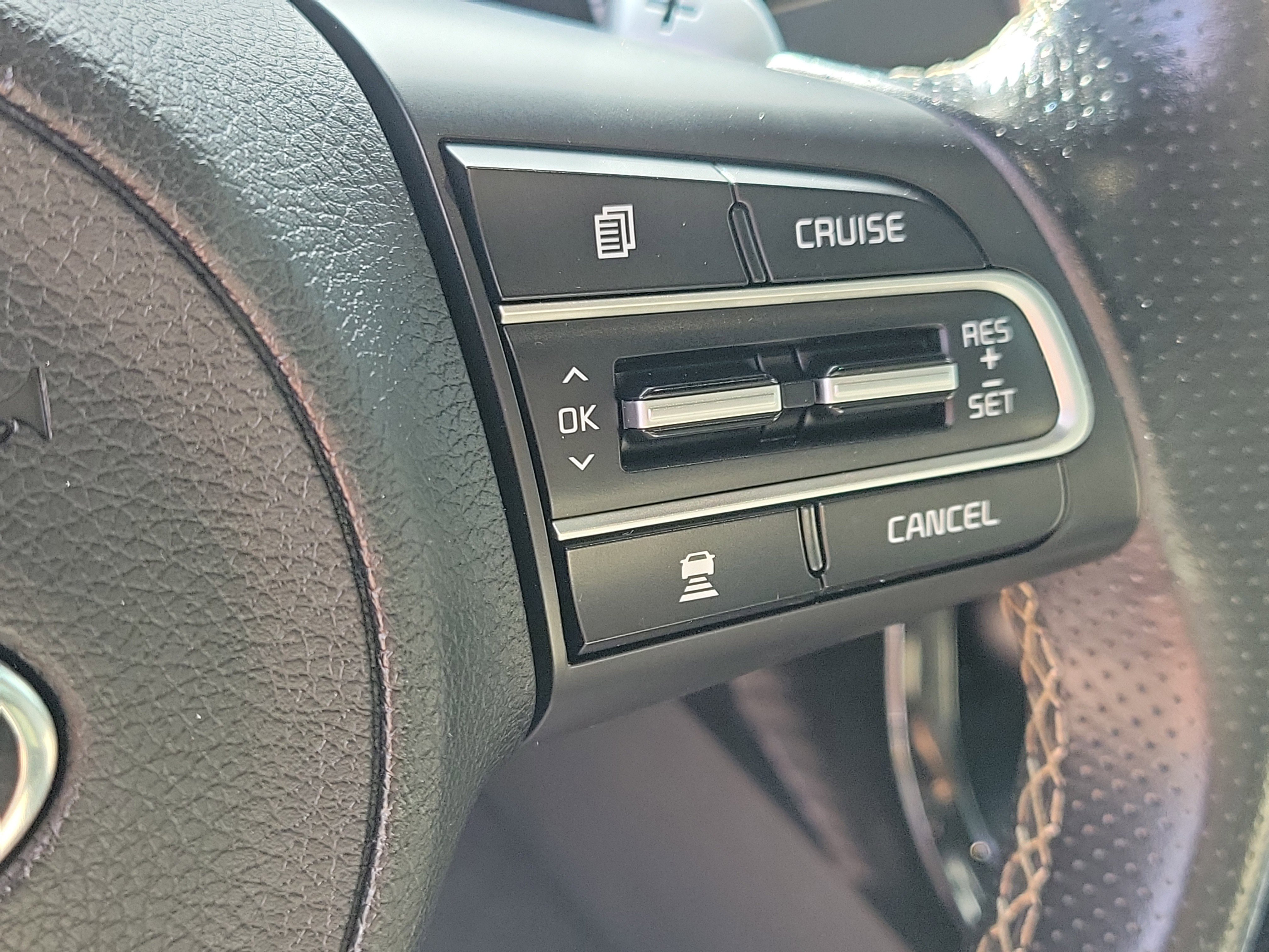 Used 2018 Kia Stinger GT2 image 28
