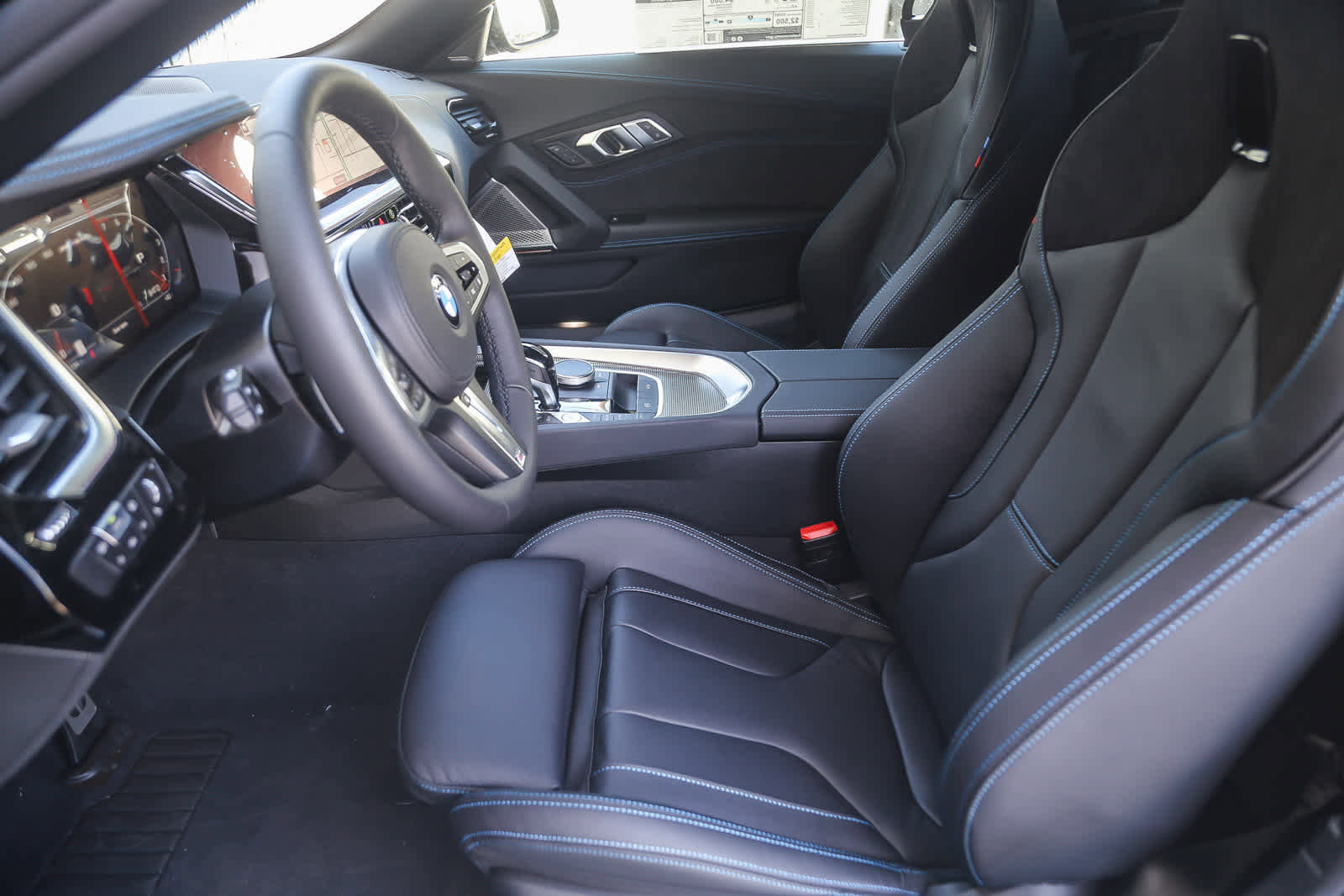 New 2026 BMW Z4 M40i w/ Premium Package image 10