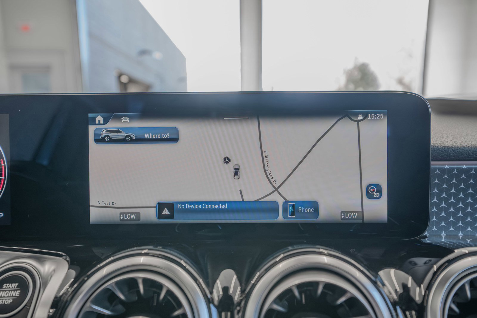 Used 2025 Mercedes-Benz GLB 250 4MATIC image 20