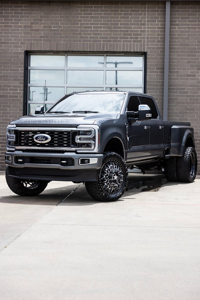 Used 2024 Ford F350 Platinum