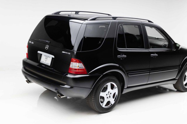 Used 2002 Mercedes-Benz ML 55 AMG 4MATIC image 27
