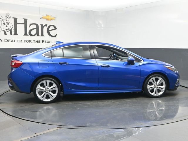 Used 2018 Chevrolet Cruze Premier FWD image 34