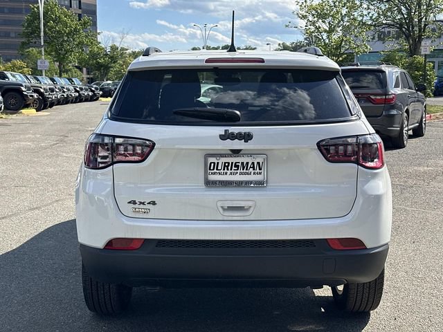 New 2026 Jeep Compass Latitude AWD/4WD image 3