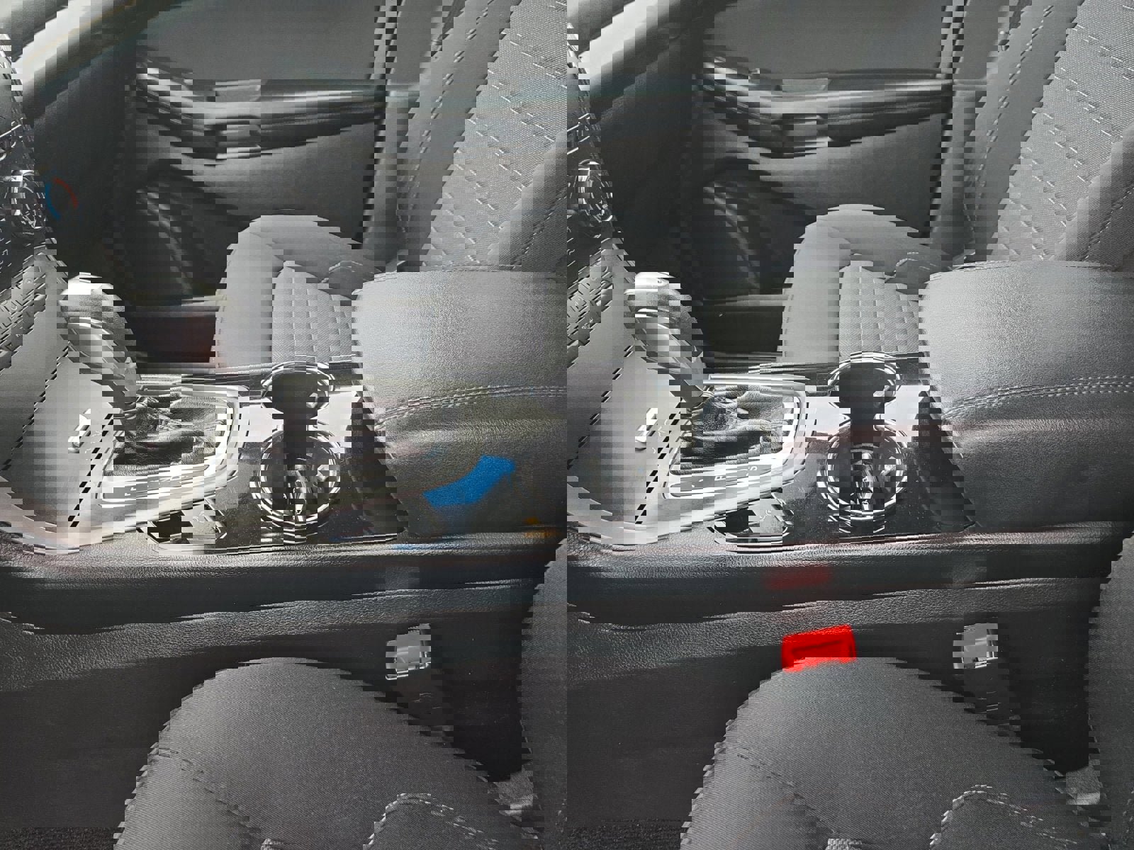 Used 2016 Ford Edge SE image 22