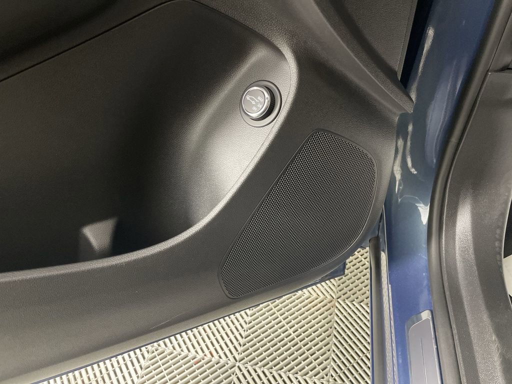 Used 2025 Buick Envista Avenir image 23