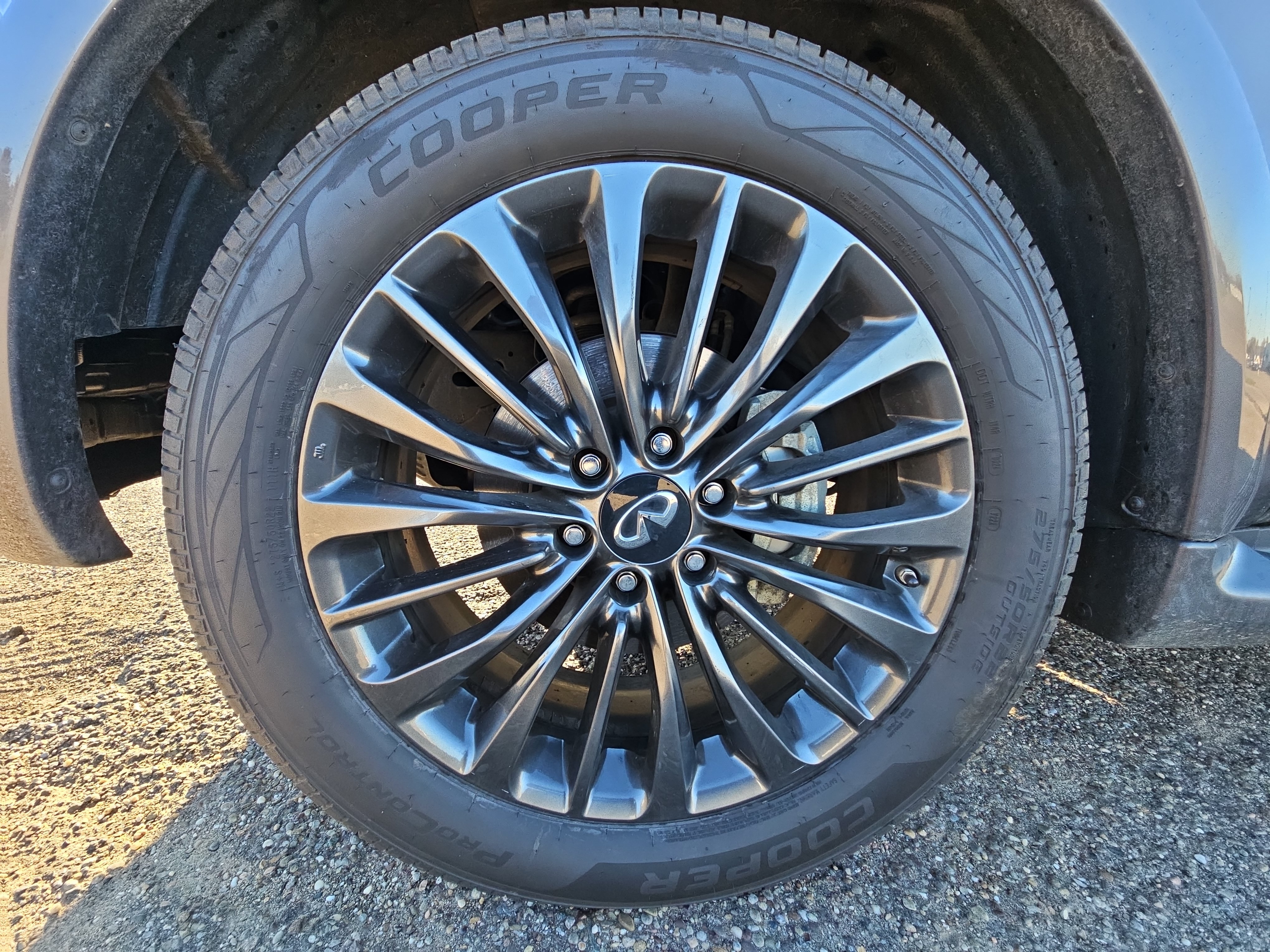Used 2023 INFINITI QX80 Sensory w/ Cargo Package AWD/4WD image 16