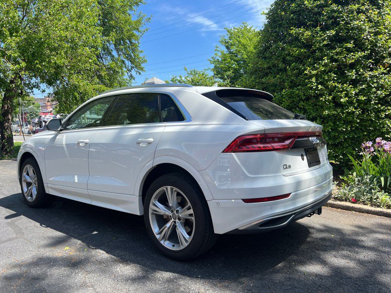 Used 2019 Audi Q8 Premium Plus w/ Premium Plus AWD/4WD image 4