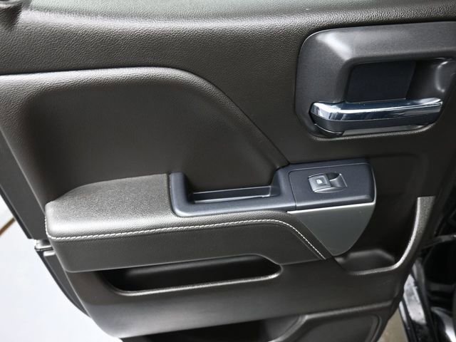 Used 2018 Chevrolet Silverado 1500 LT w/ All Star Edition image 19