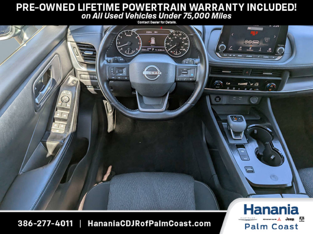 Used 2025 Nissan Rogue SV FWD image 17