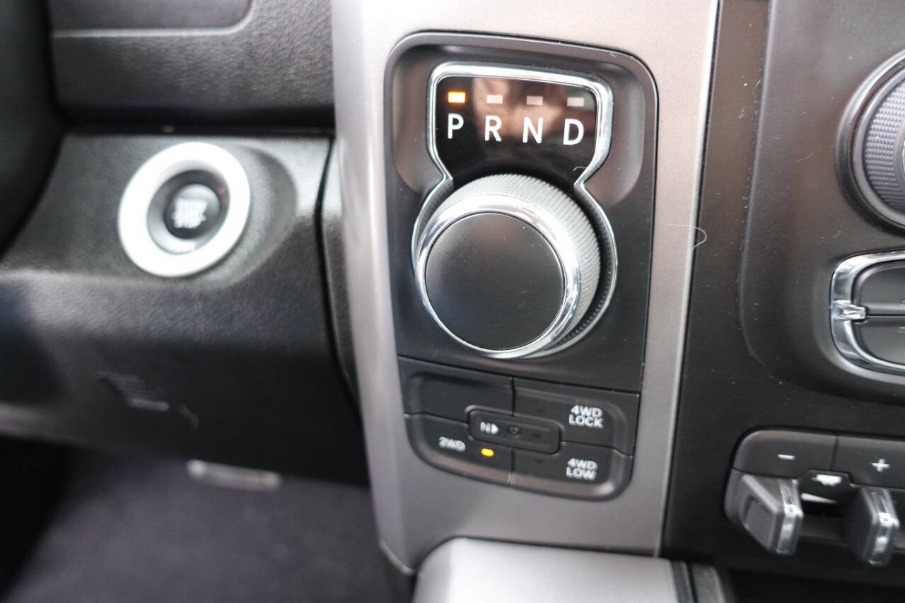 Used 2022 RAM 1500 Classic SLT w/ Electronics Convenience Group image 43