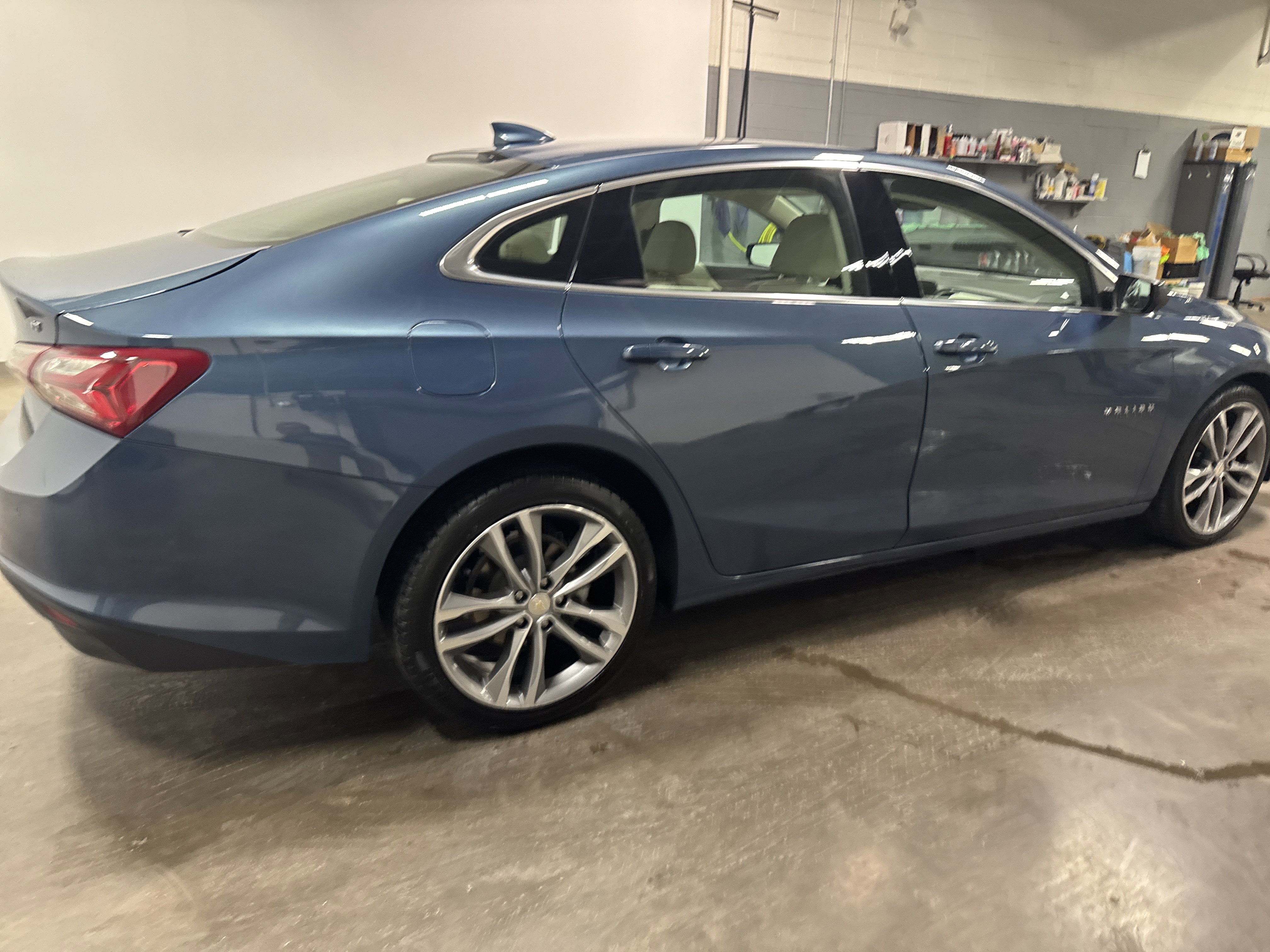 Used 2024 Chevrolet Malibu LT image 3