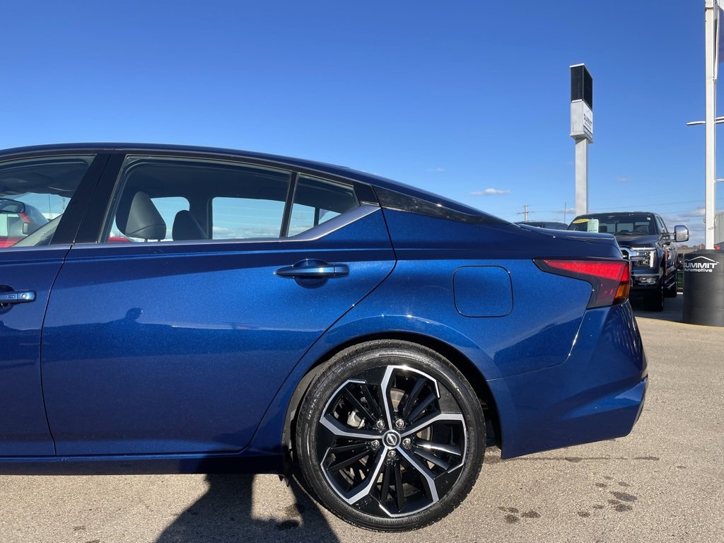 Used 2024 Nissan Altima 2.5 SR image 27