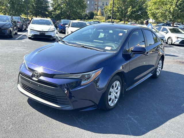 Used 2025 Toyota Corolla LE FWD image 8