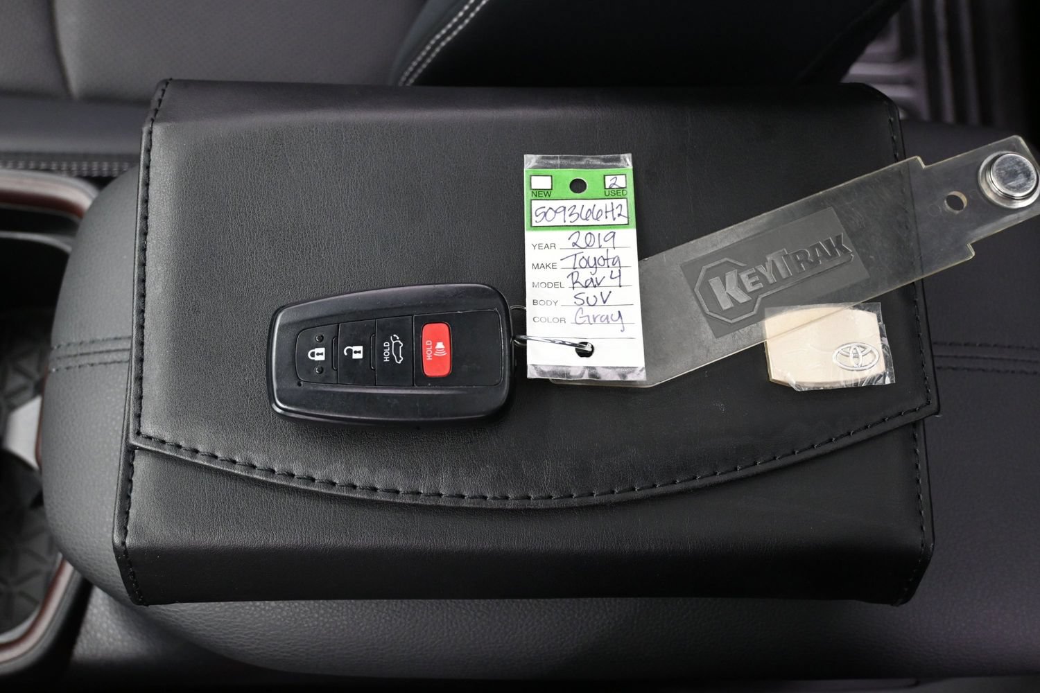 Used 2019 Toyota RAV4 Limited AWD/4WD image 20