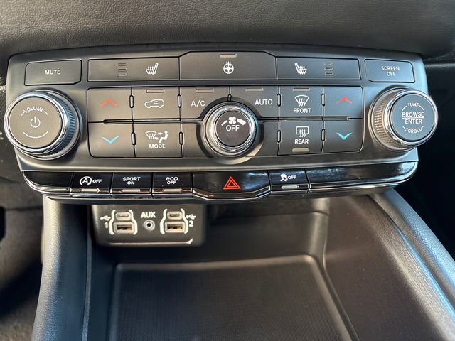 Certified 2024 Dodge Durango SXT image 34