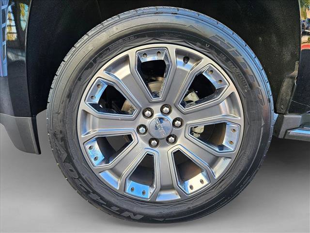 Used 2015 GMC Yukon Denali w/ Open Road Package image 23