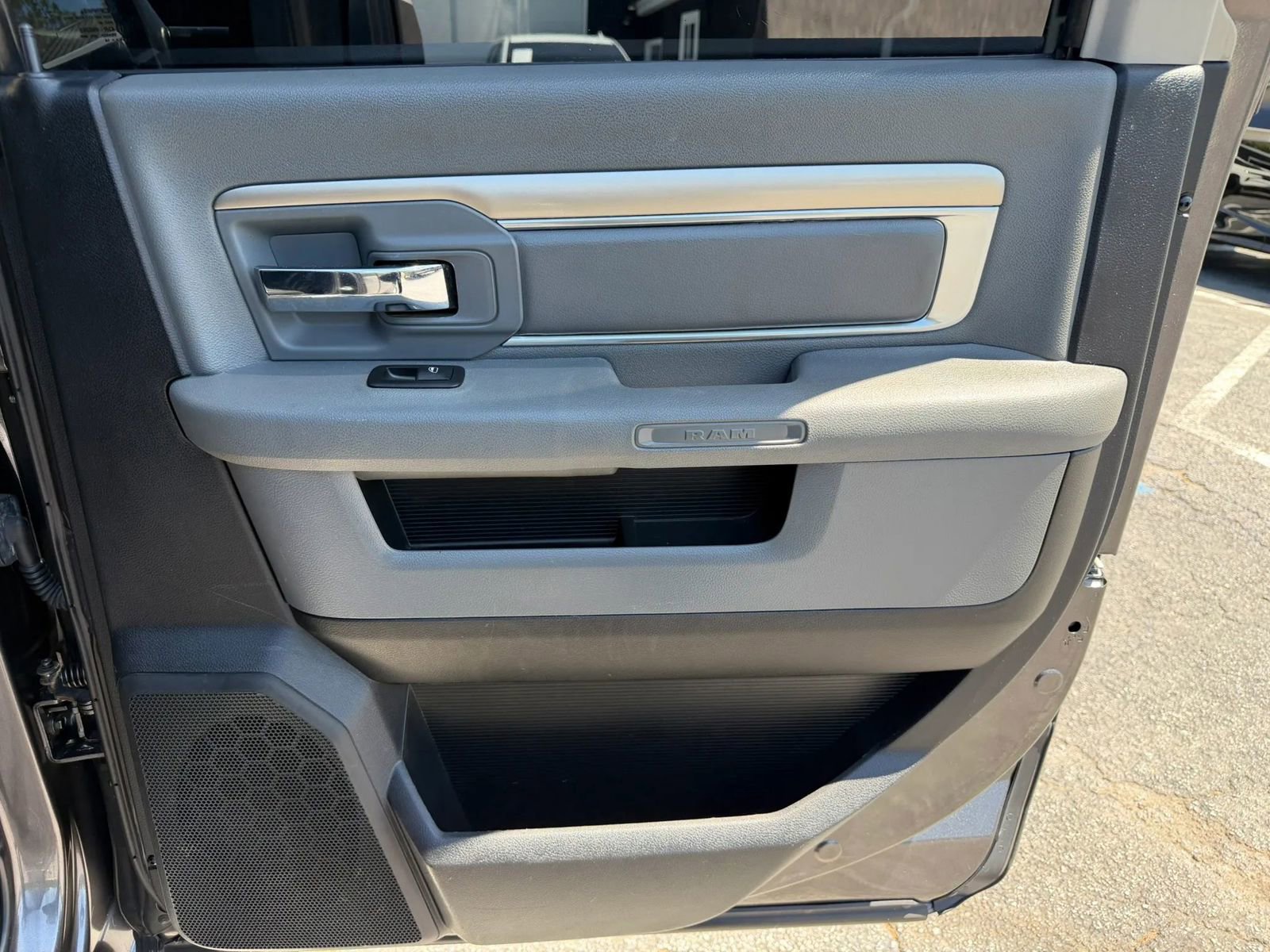 Used 2014 RAM 3500 Big Horn image 24