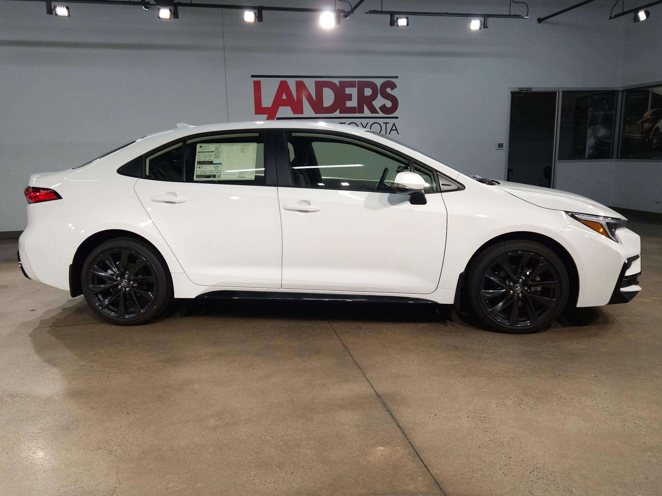 New 2026 Toyota Corolla SE FWD image 8