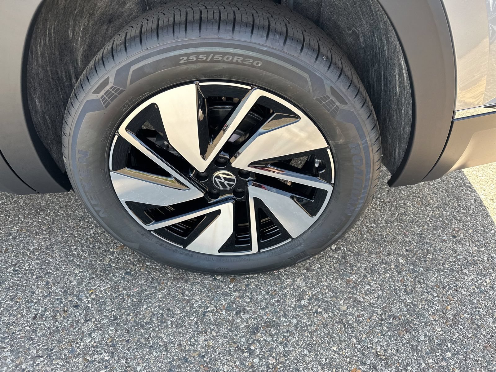 New 2026 Volkswagen Atlas SEL AWD/4WD image 8