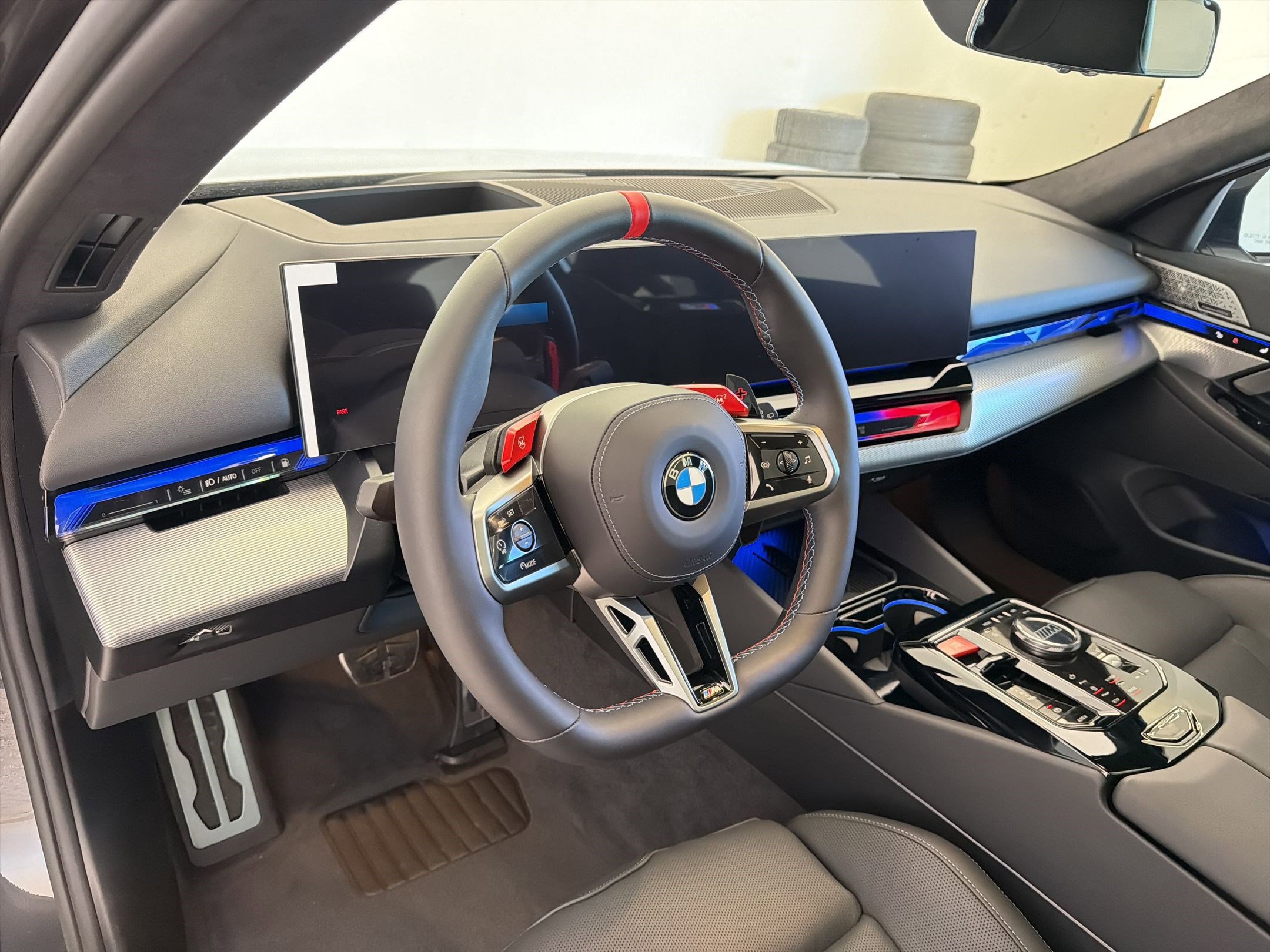 Used 2026 BMW M5 Touring image 4