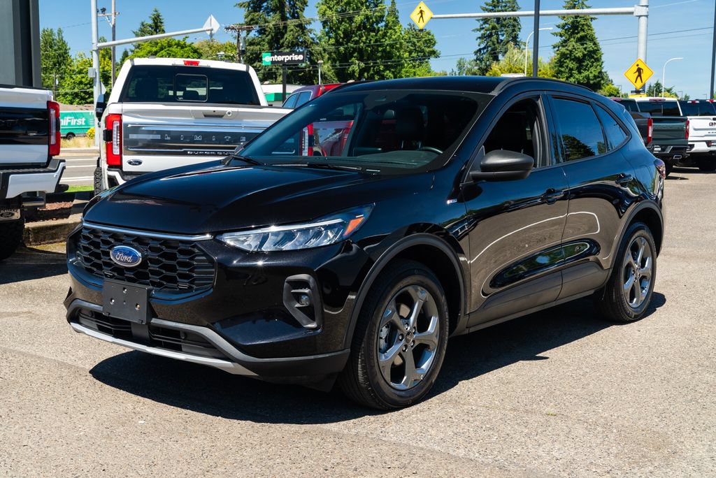 Used 2025 Ford Escape ST-Line Select AWD/4WD image 3